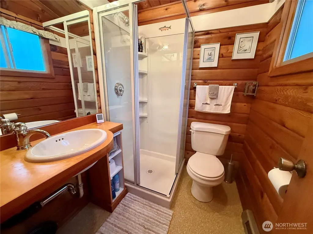 71 N Potlatch Drive N Hoodsport WA 98548