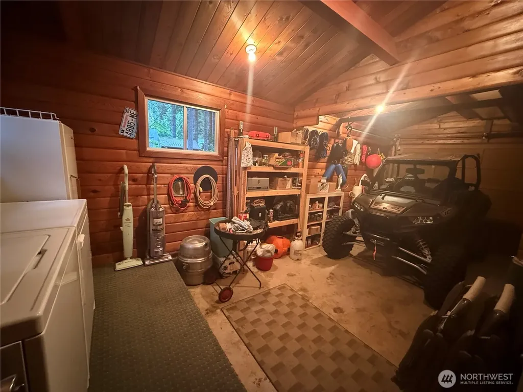 71 N Potlatch Drive N Hoodsport WA 98548