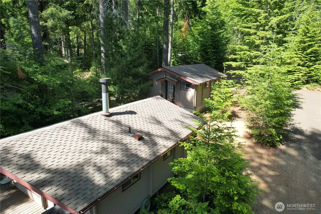 71 N Potlatch Drive N Hoodsport WA 98548