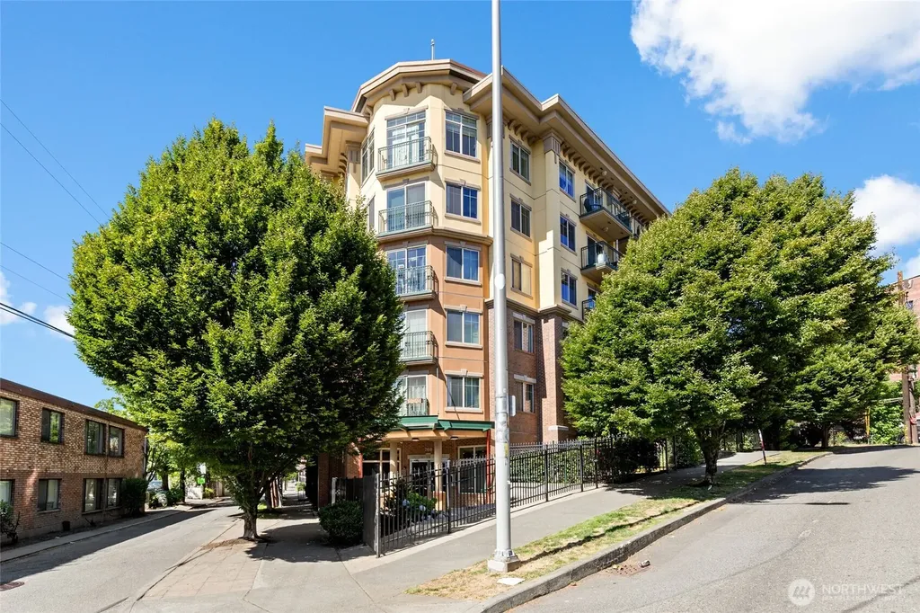700 E Denny Way Seattle WA 98122