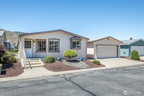 1304 Icicle Place Wenatchee WA 98801