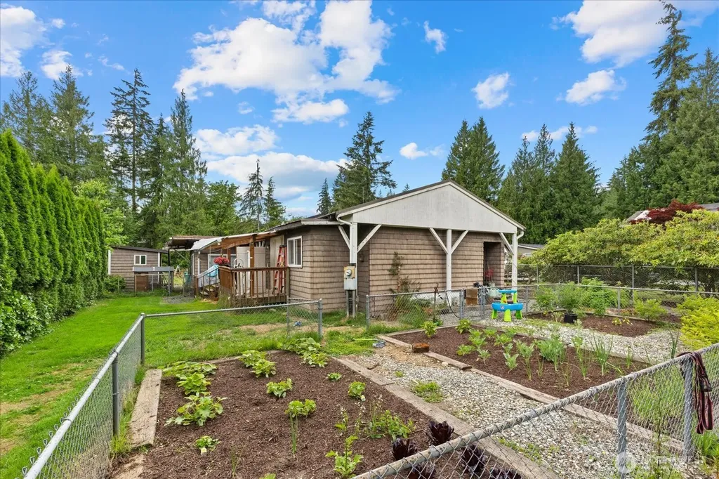 10024 228th Pl SE Woodinville WA 98077