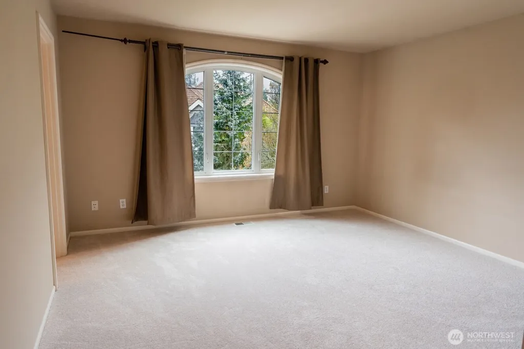 19626 NE 42nd Way Sammamish WA 98074