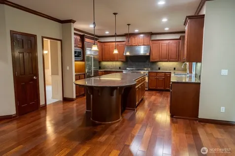 19626 NE 42nd Way Sammamish WA 98074