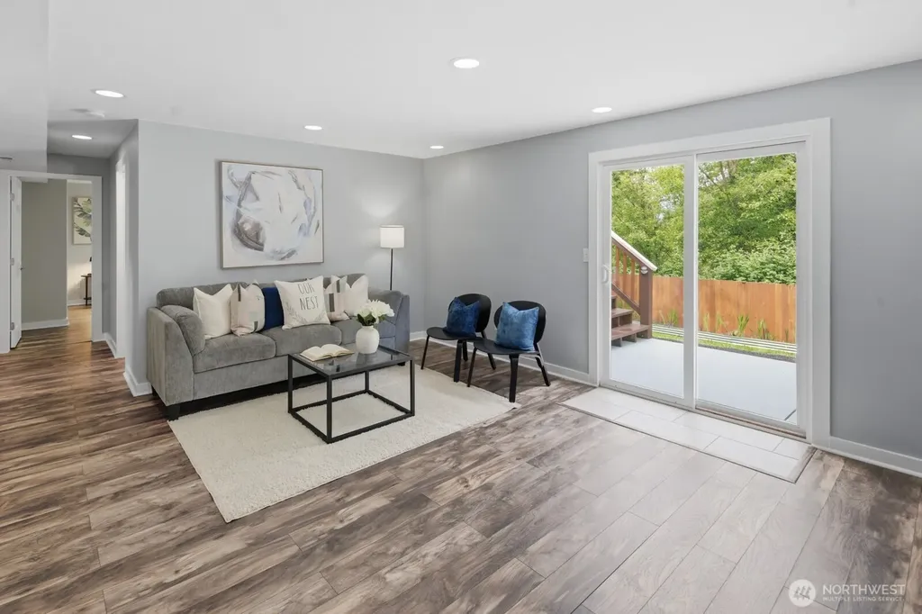 1304 85th Drive NE Lake Stevens WA 98258