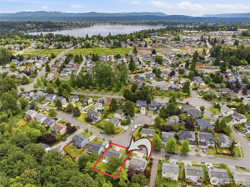 1304 85th Drive NE Lake Stevens WA 98258