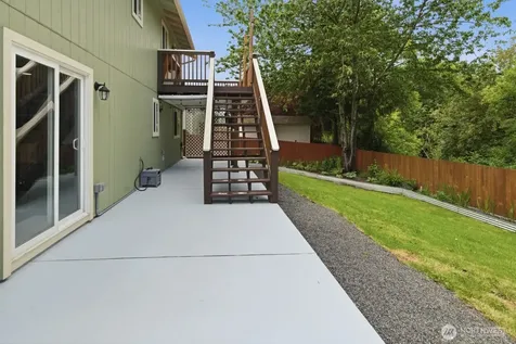 1304 85th Drive NE Lake Stevens WA 98258