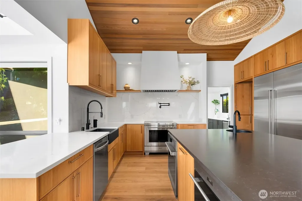 13441 64th Terrace NE Kirkland WA 98034