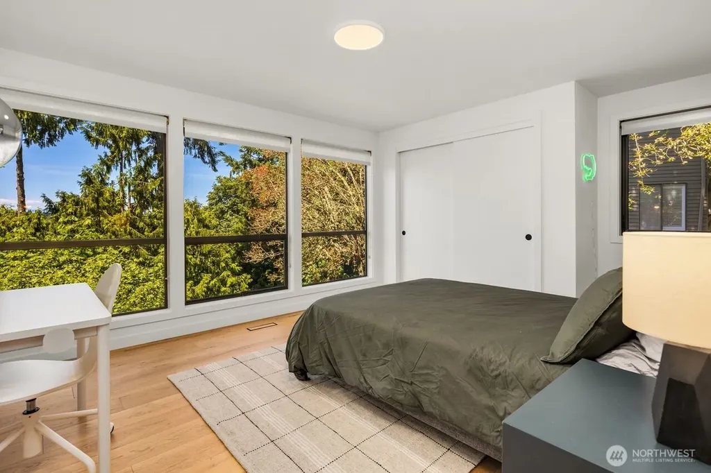 13441 64th Terrace NE Kirkland WA 98034