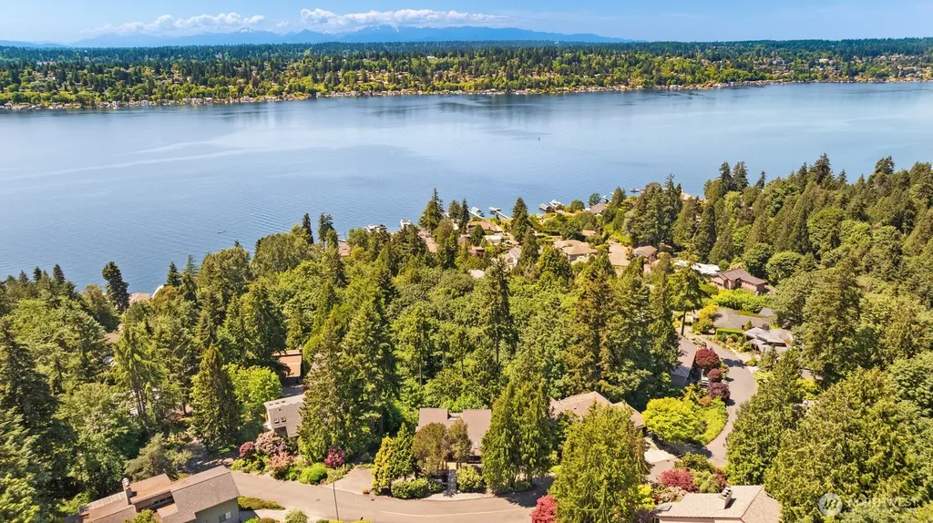 13441 64th Terrace NE Kirkland WA 98034