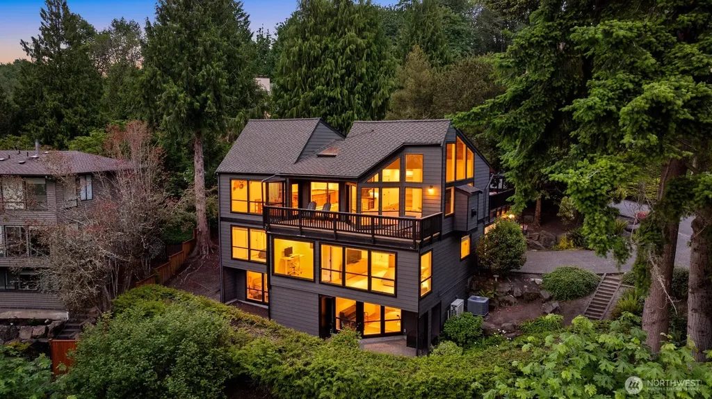 13441 64th Terrace NE Kirkland WA 98034