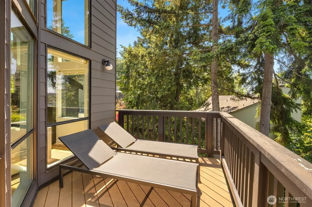 13441 64th Terrace NE Kirkland WA 98034