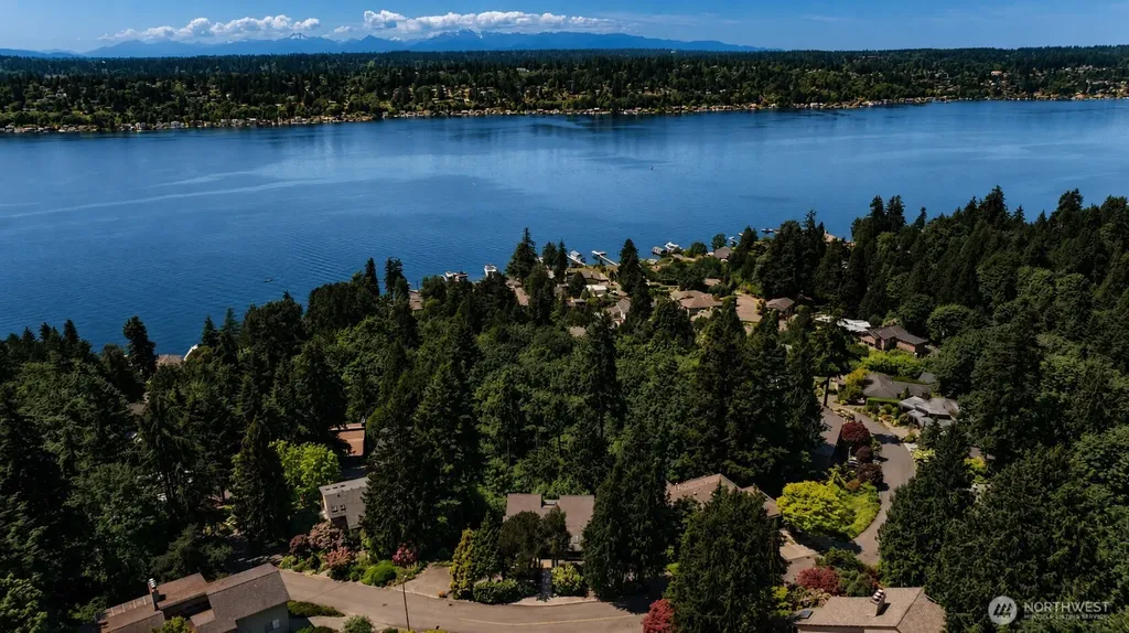 13441 64th Terrace NE Kirkland WA 98034