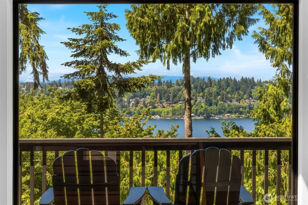 13441 64th Terrace NE Kirkland WA 98034