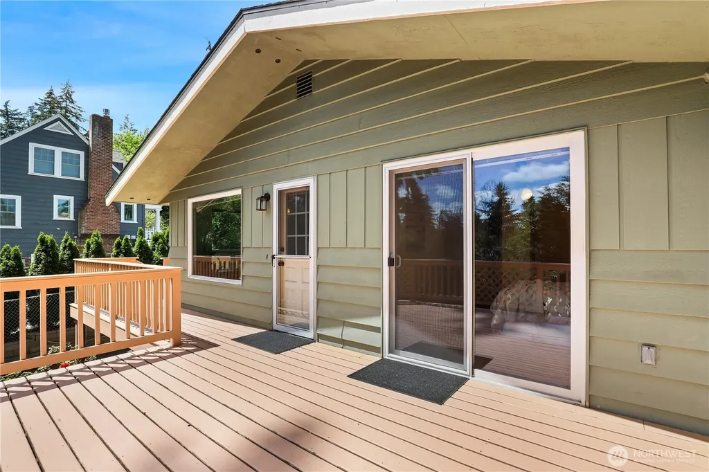 157 Summit Avenue Fircrest WA 98466