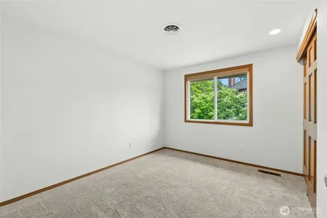 1808 Field Place NE Renton WA 98059