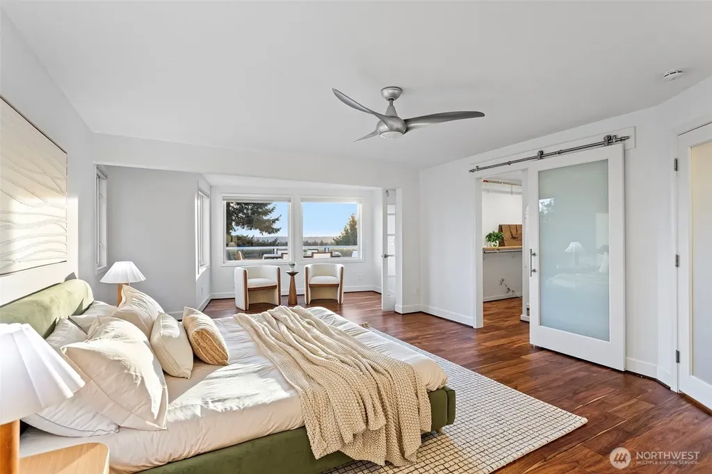 5525 Highland Drive Bellevue WA 98006