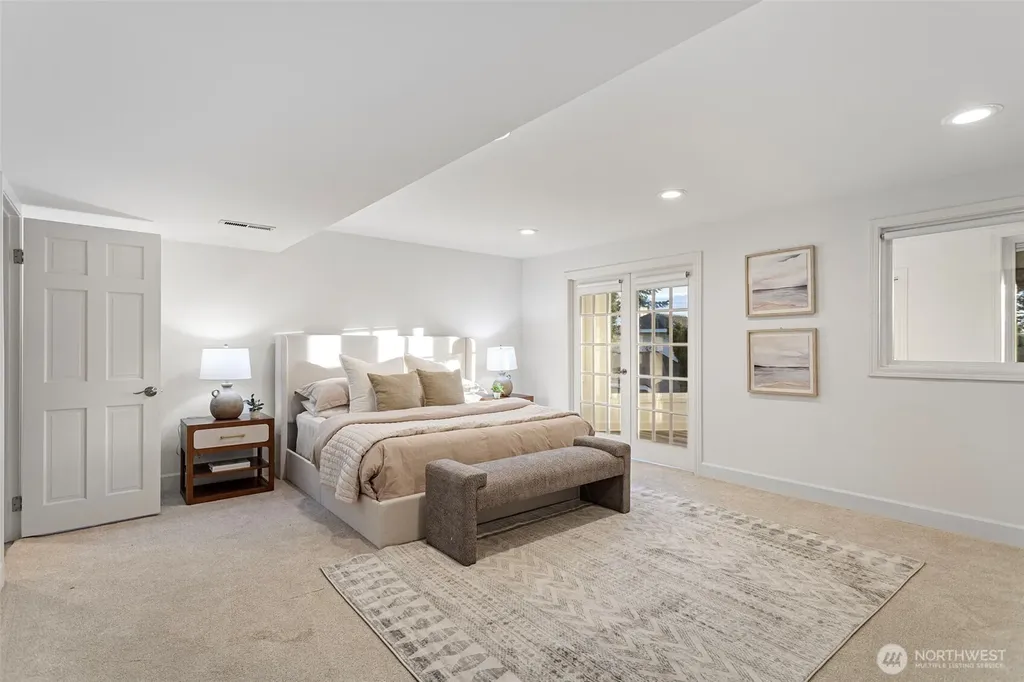5525 Highland Drive Bellevue WA 98006