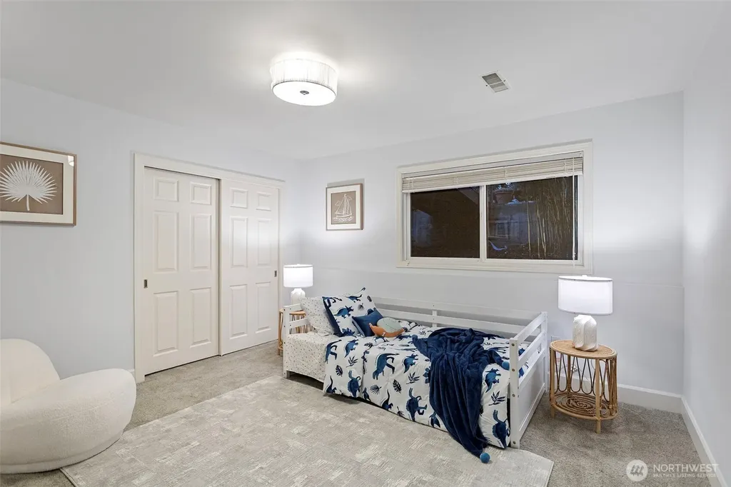 5525 Highland Drive Bellevue WA 98006