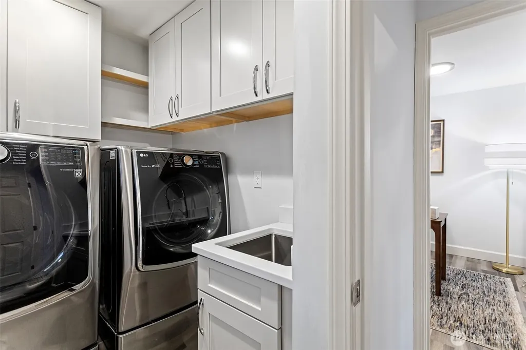 5525 Highland Drive Bellevue WA 98006