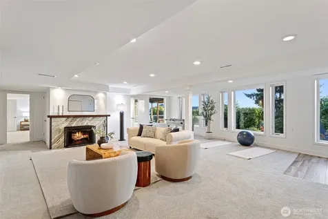 5525 Highland Drive Bellevue WA 98006