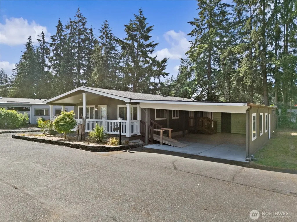 10002 191st Street E Puyallup WA 98375
