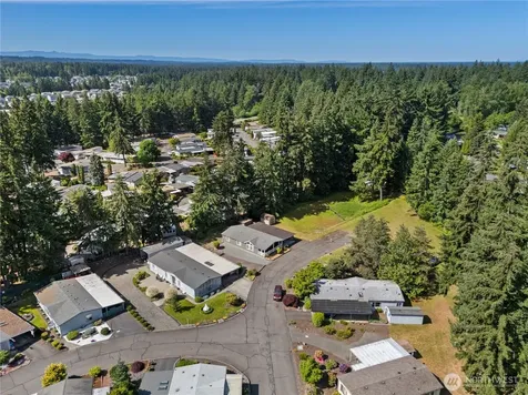 10002 191st Street E Puyallup WA 98375