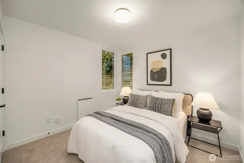 823 17th Avenue Seattle WA 98144