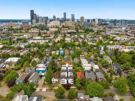 823 17th Avenue Seattle WA 98144