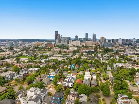 823 17th Avenue Seattle WA 98144