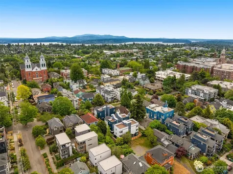 823 17th Avenue Seattle WA 98144