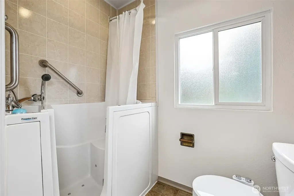 2542 S Cushman Avenue Tacoma WA 98405