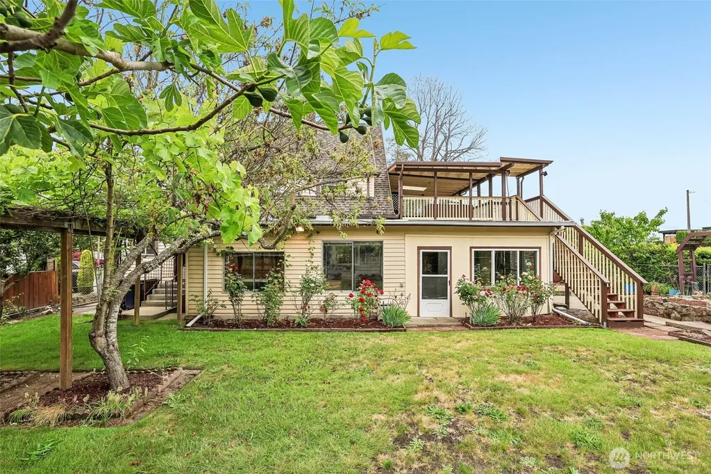 2542 S Cushman Avenue Tacoma WA 98405