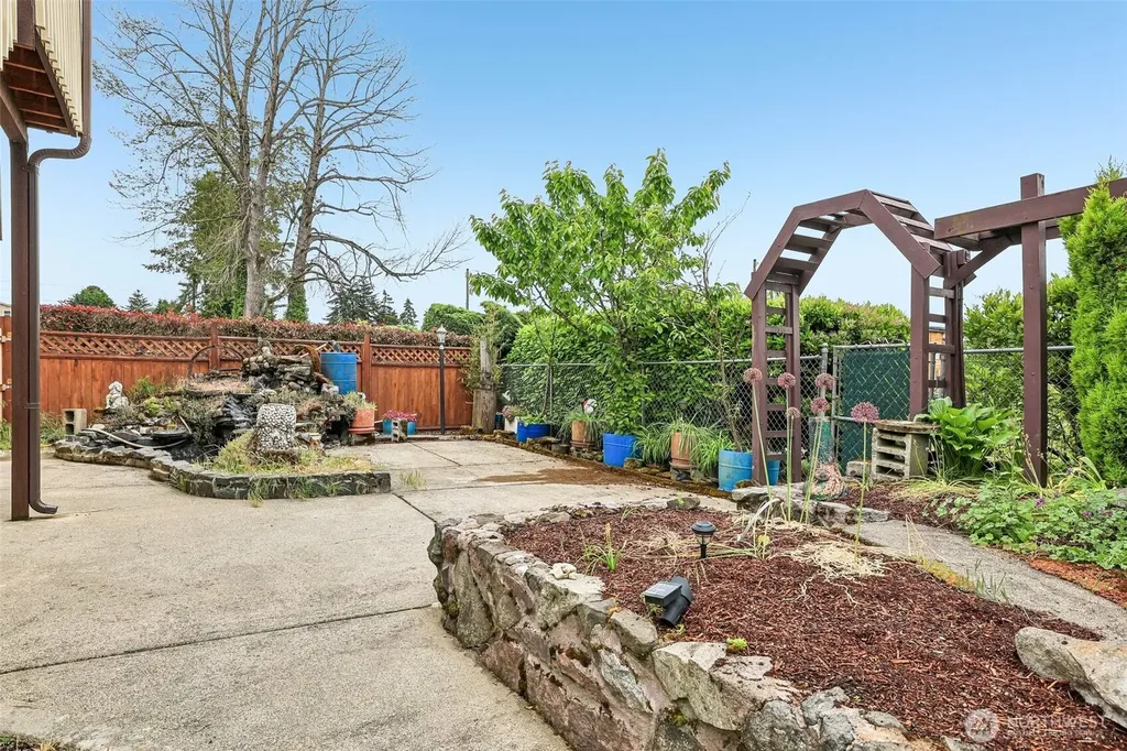 2542 S Cushman Avenue Tacoma WA 98405
