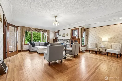 2542 S Cushman Avenue Tacoma WA 98405