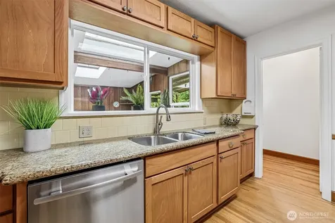 2542 S Cushman Avenue Tacoma WA 98405