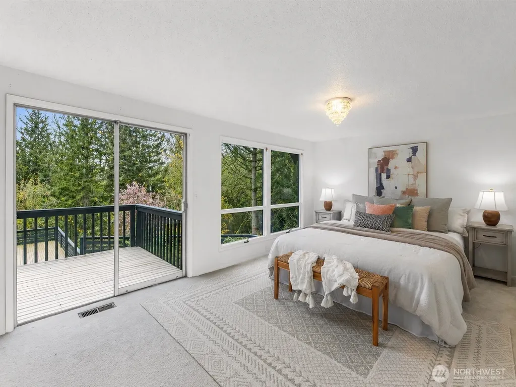 16521 NE 1st Place Bellevue WA 98008