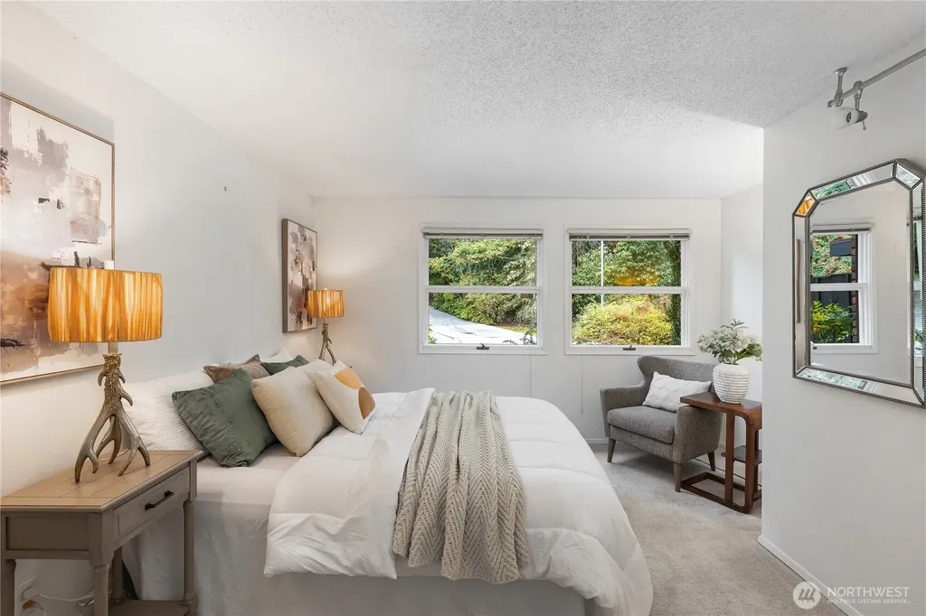 16521 NE 1st Place Bellevue WA 98008