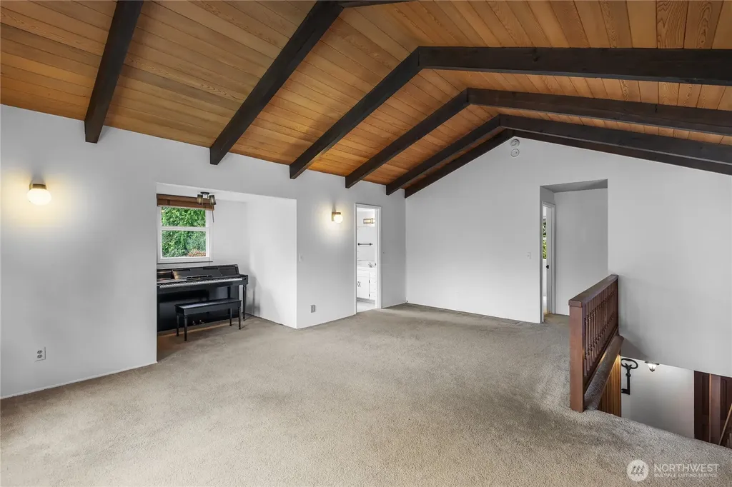 16521 NE 1st Place Bellevue WA 98008