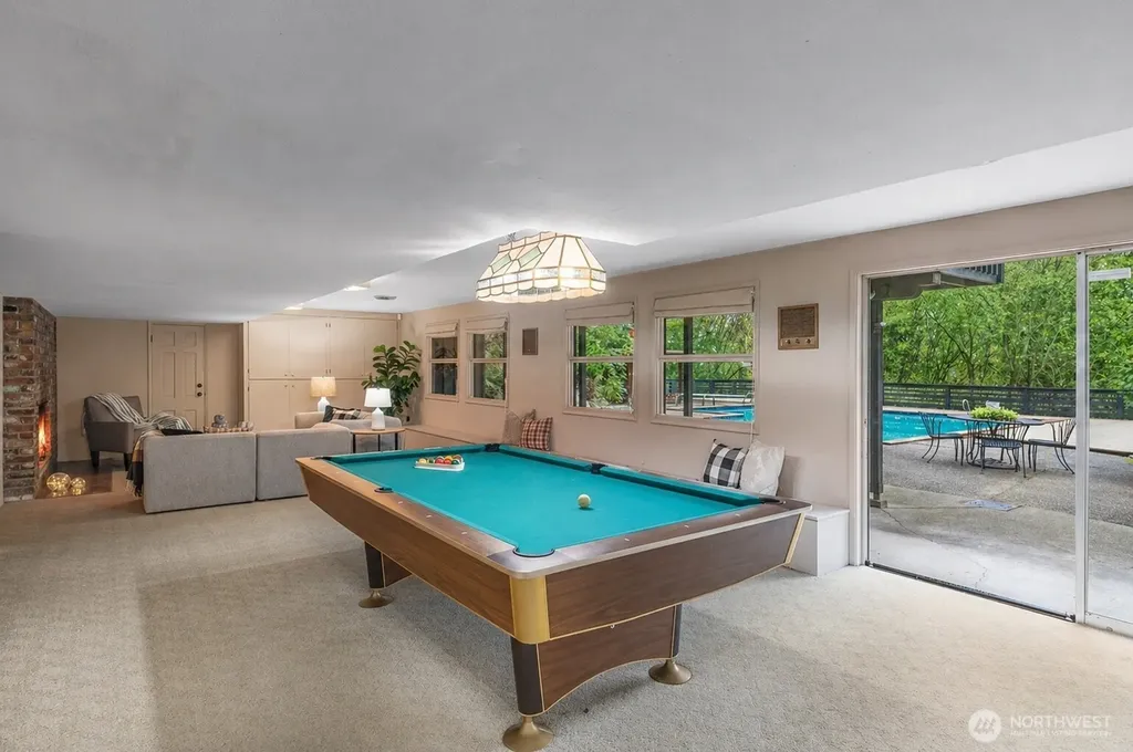 16521 NE 1st Place Bellevue WA 98008