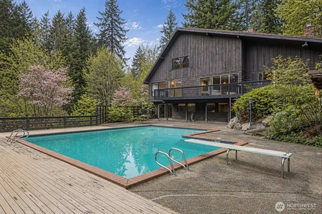 16521 NE 1st Place Bellevue WA 98008