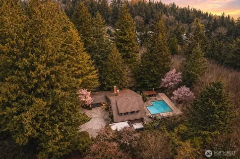 16521 NE 1st Place Bellevue WA 98008