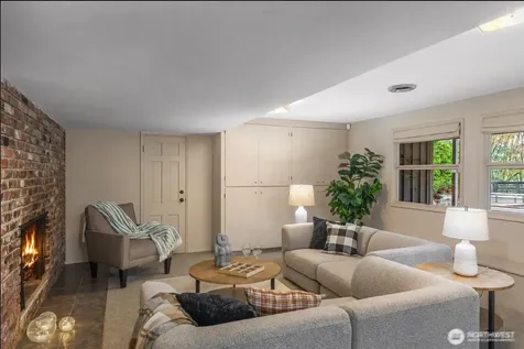 16521 NE 1st Place Bellevue WA 98008