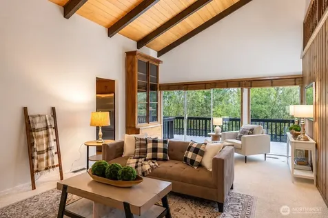16521 NE 1st Place Bellevue WA 98008