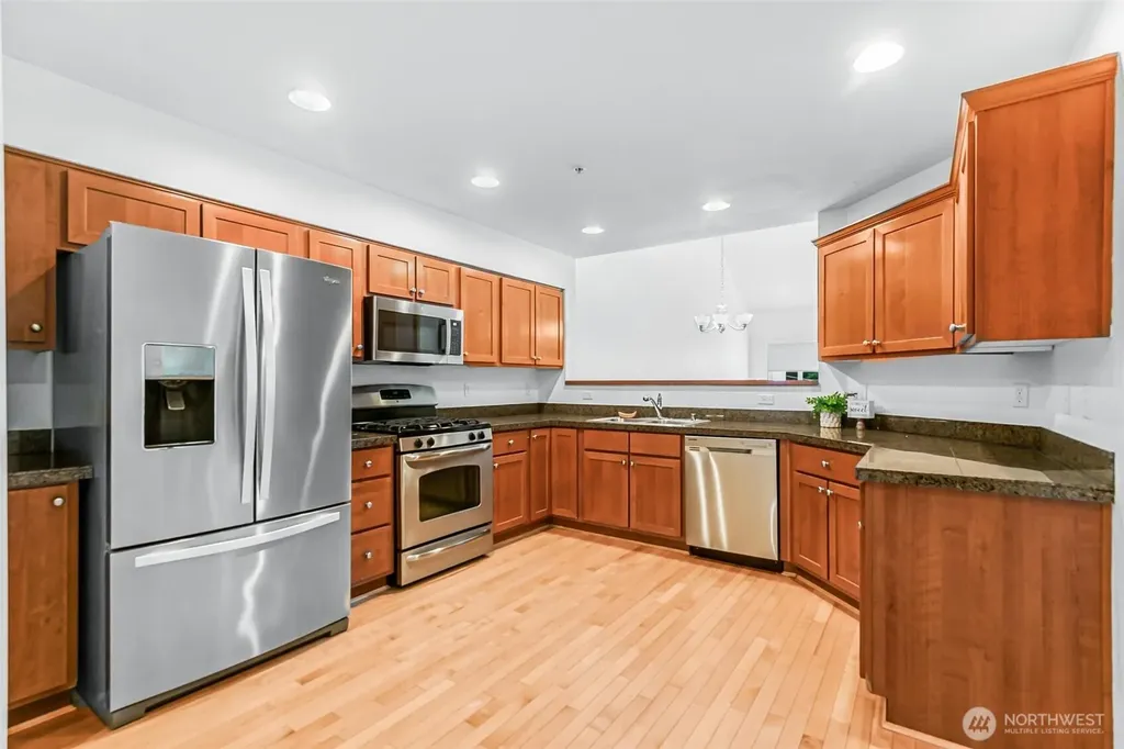 904 72nd St SE Auburn WA 98092