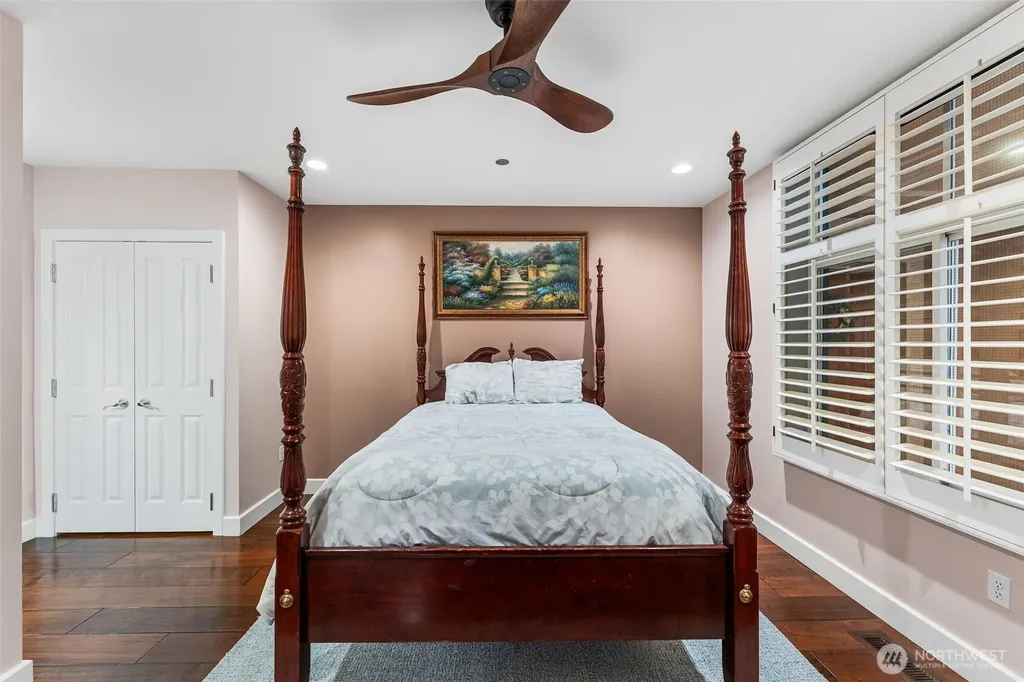 2015 SE Columbia River Drive Vancouver WA 98661