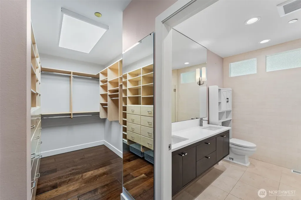 2015 SE Columbia River Drive Vancouver WA 98661
