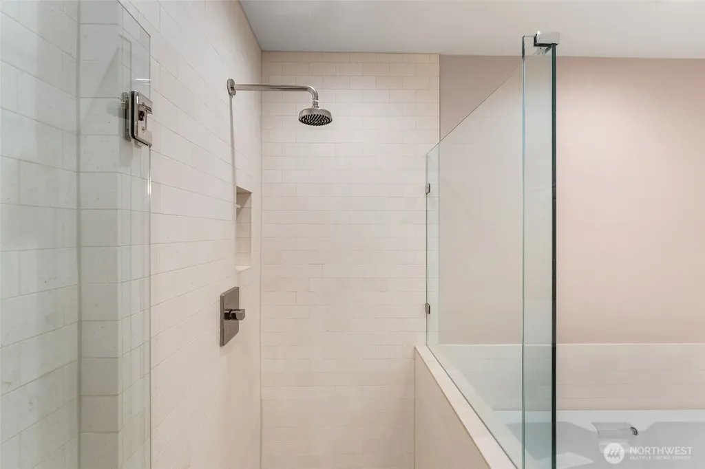 2015 SE Columbia River Drive Vancouver WA 98661