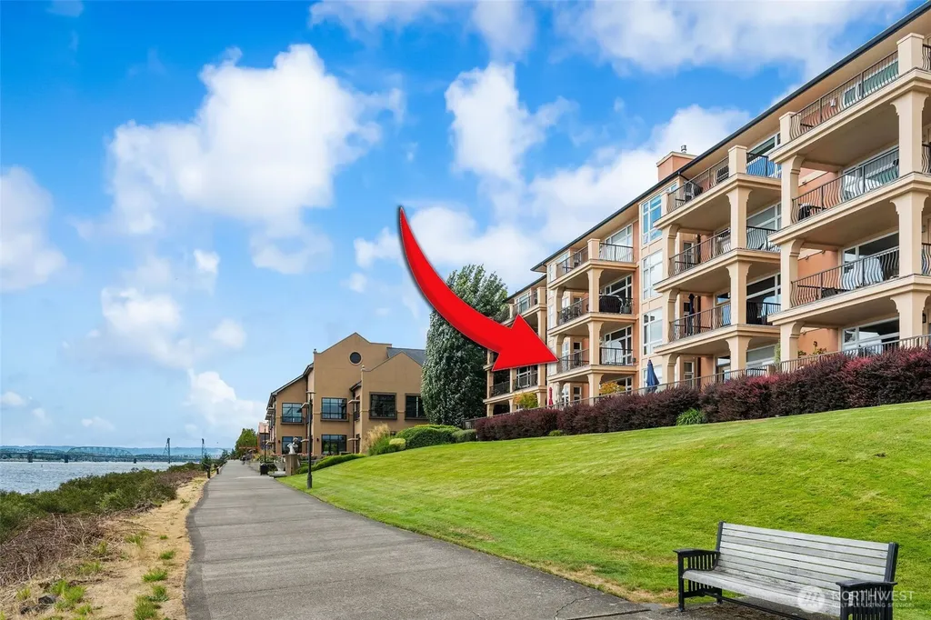 2015 SE Columbia River Drive Vancouver WA 98661