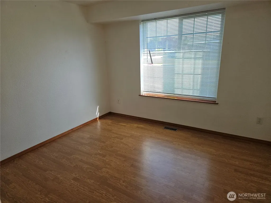 305 Waunch Street Centralia WA 98531